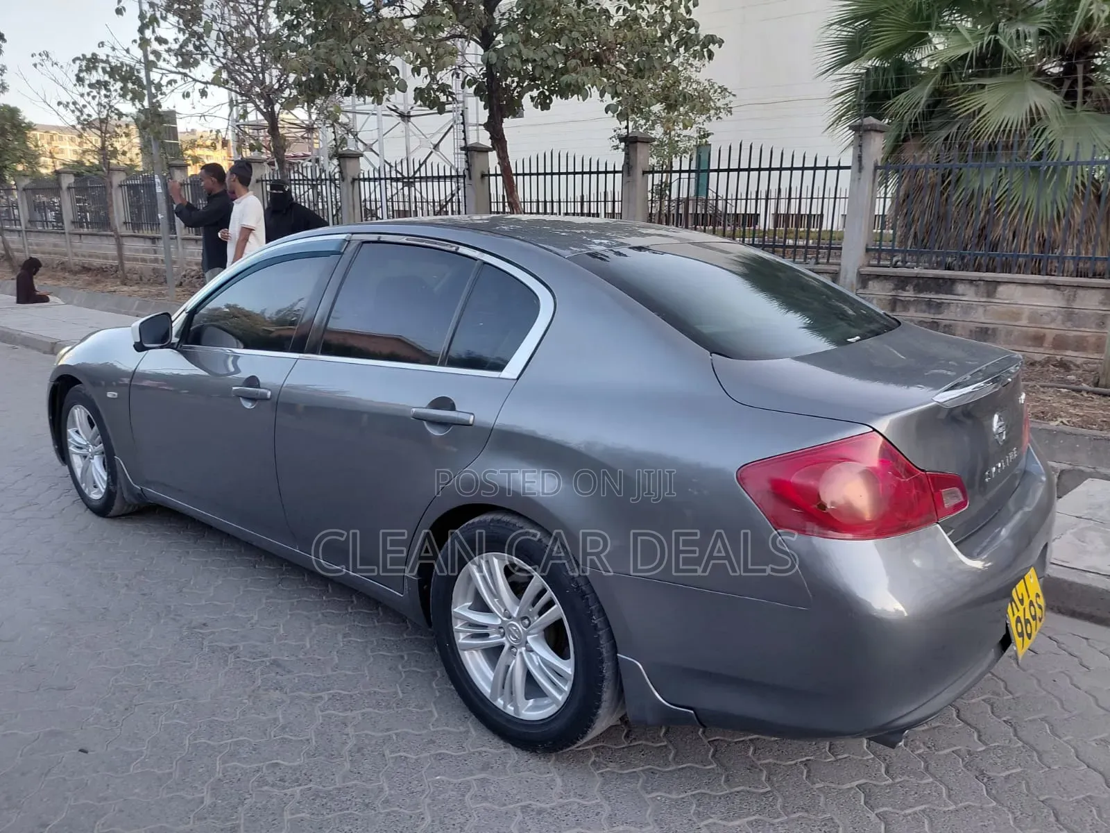 Nissan Skyline 2011 Gray