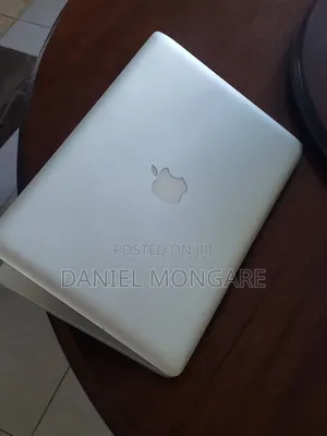 Laptop Apple MacBook 2012 8GB Intel Core i5 HDD 256GB