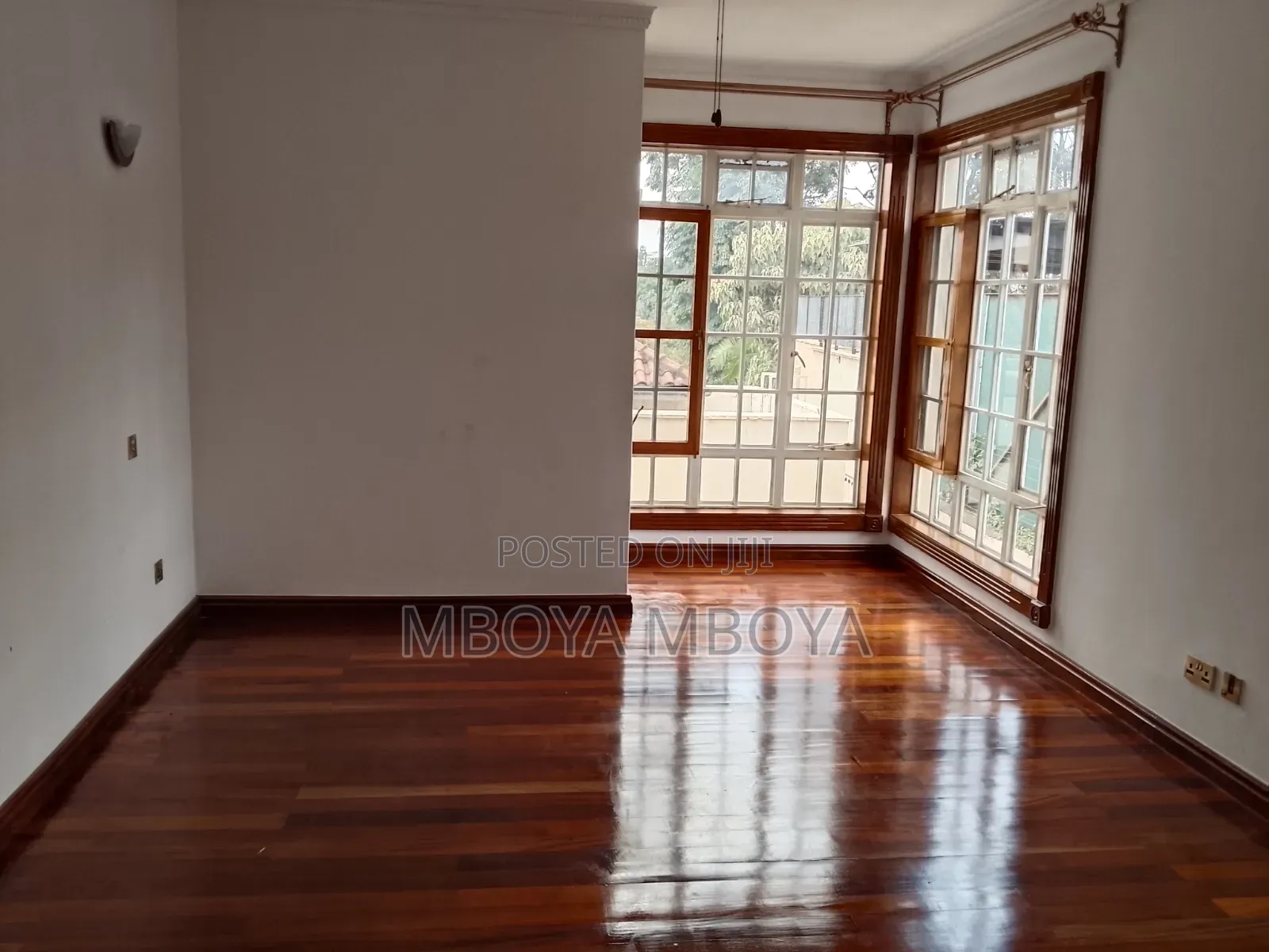 4bdrm Townhouse / Terrace in Kyuna for rent