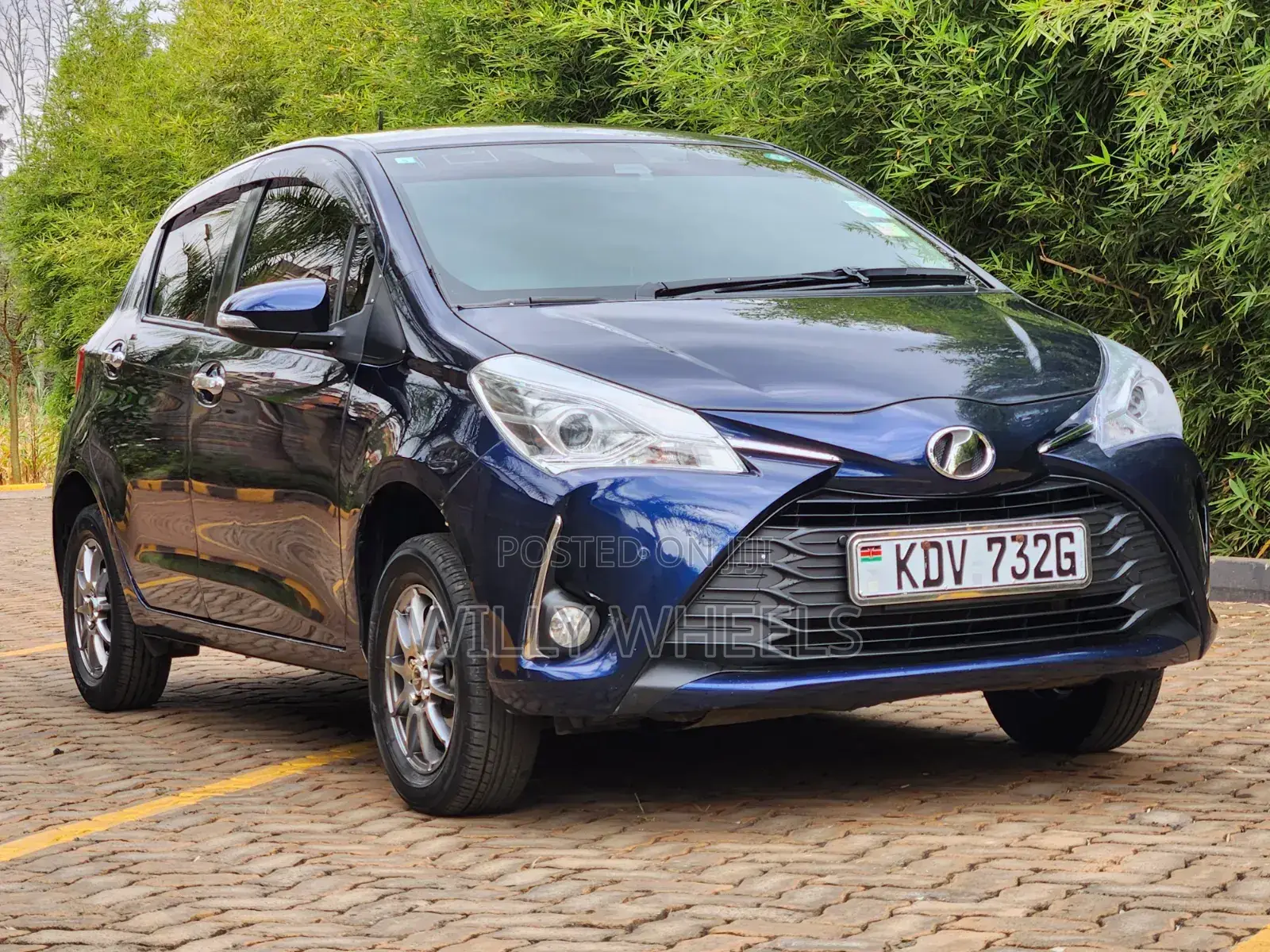 Toyota Vitz 2019 Blue