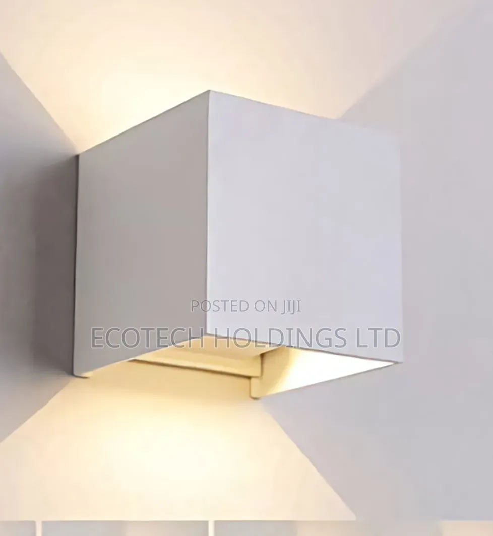 Modern Cube Led Wall Light.