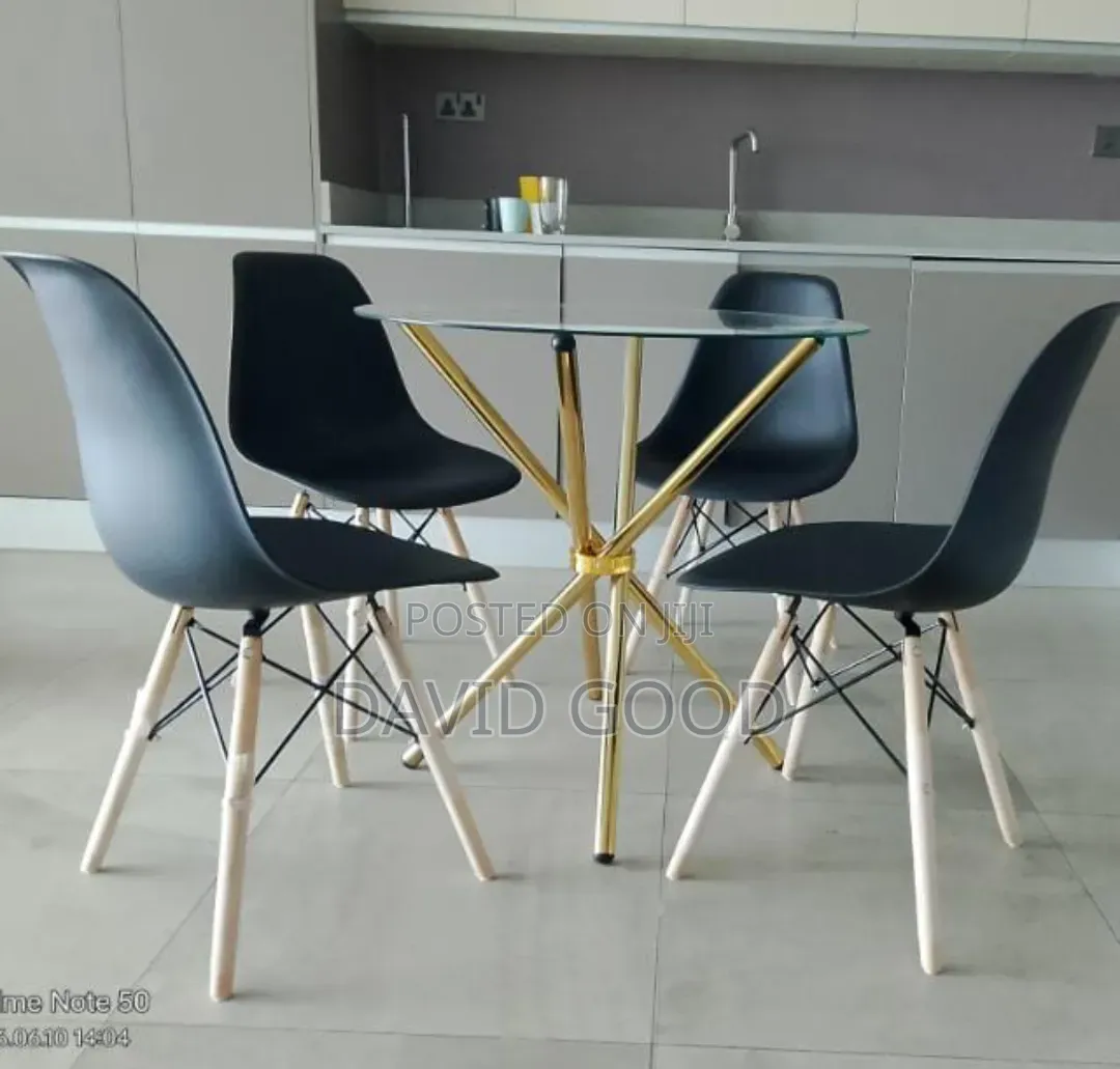 Roued Dining Table5500 and a Chair2800