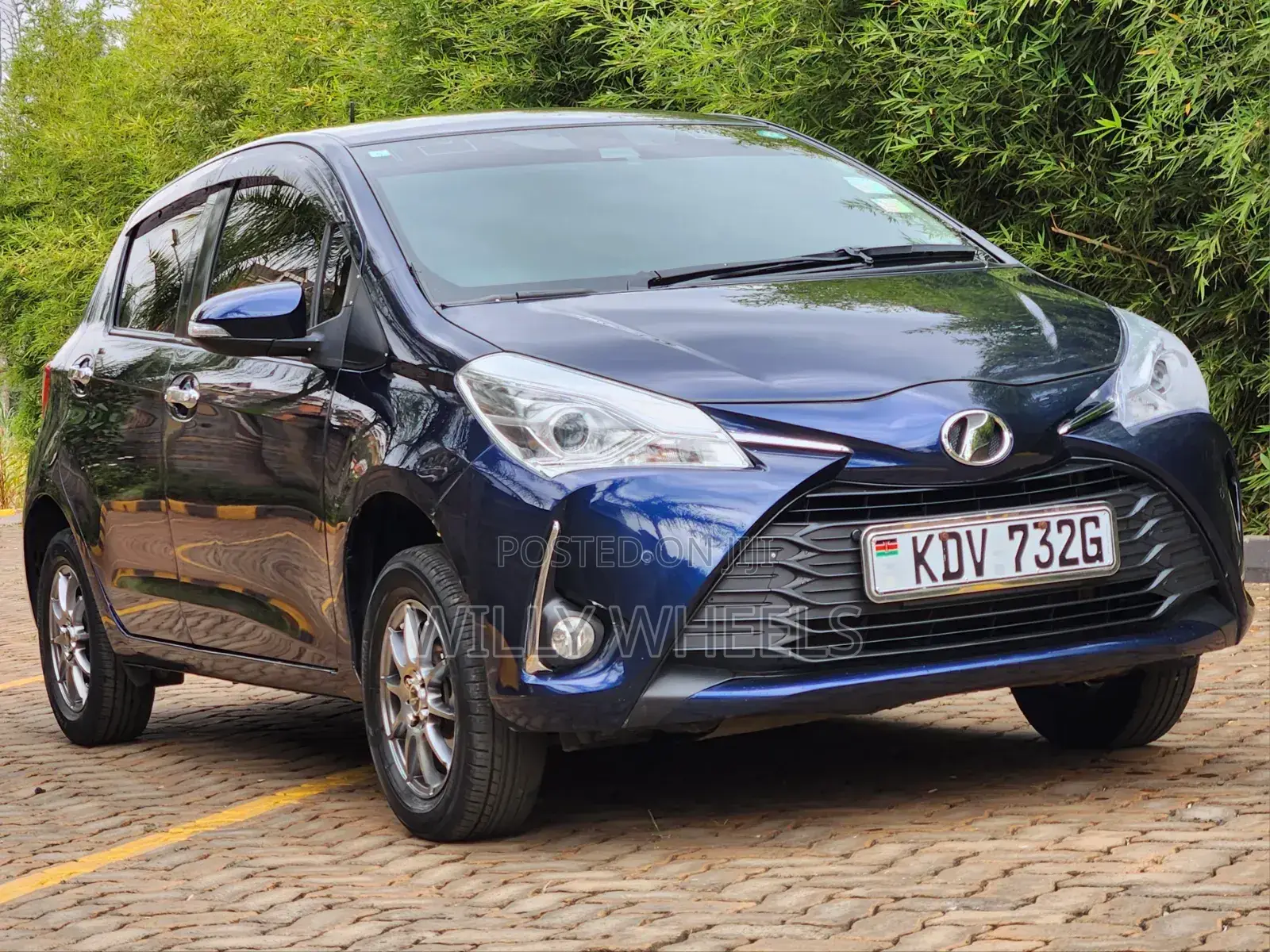 Toyota Vitz 2019 Blue