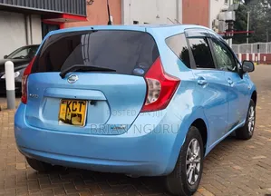Nissan Note 2011 Blue