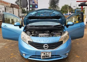 Nissan Note 2011 Blue