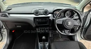 Suzuki Swift 2019 Silver