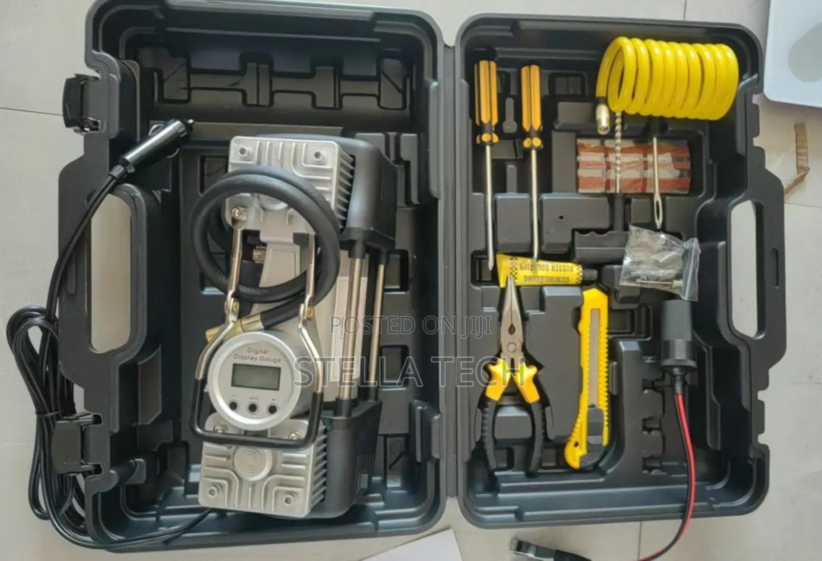 Portable (Digital Gauge)2-Cylinder Portable Air Compressor