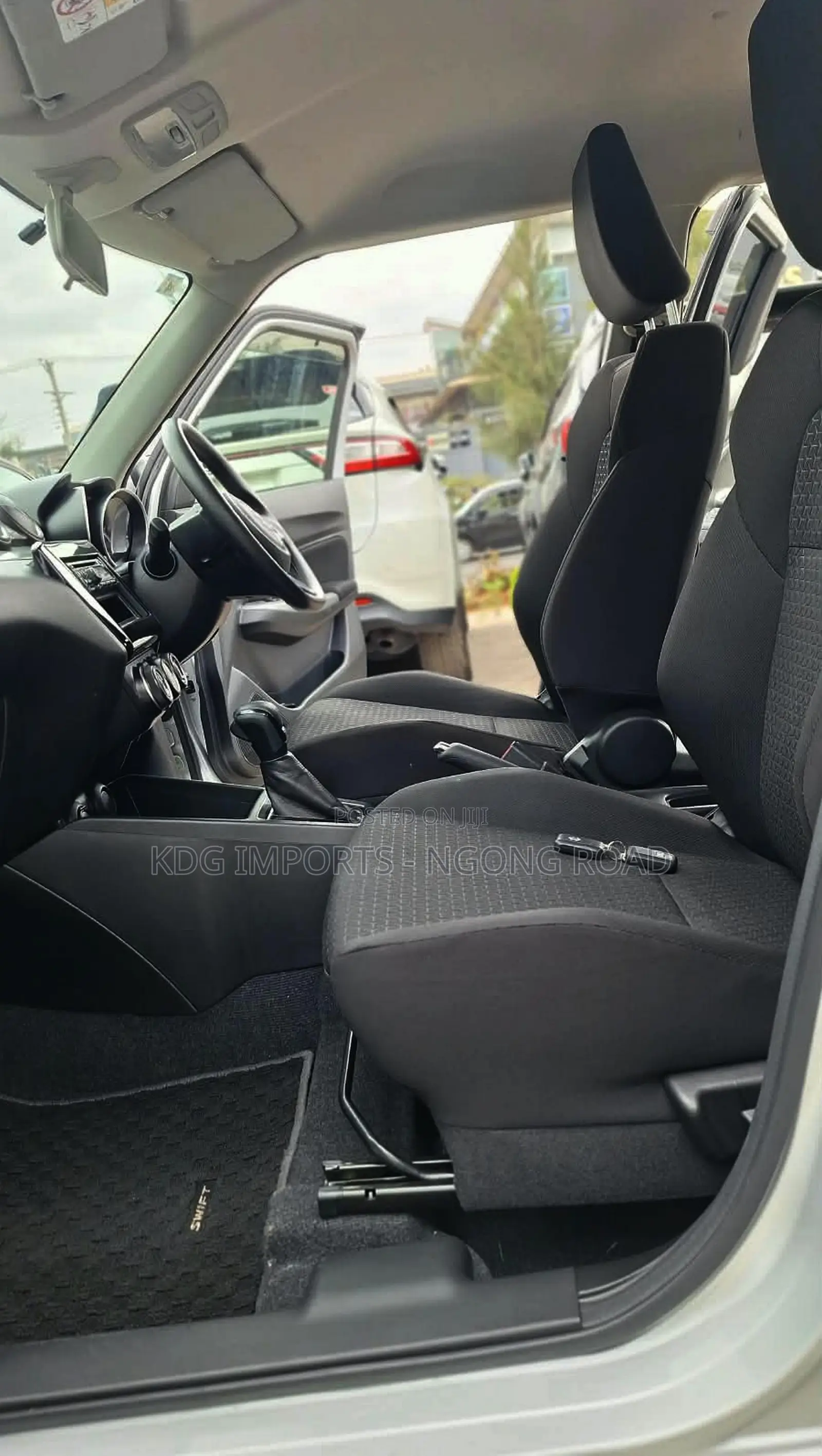 Suzuki Swift 2019 Silver