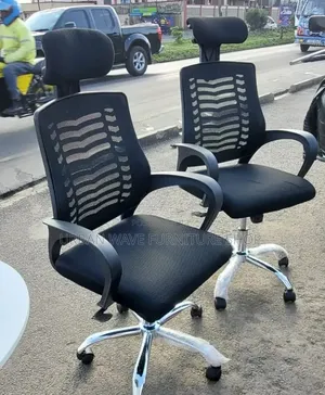 Headrest Monitor Chair