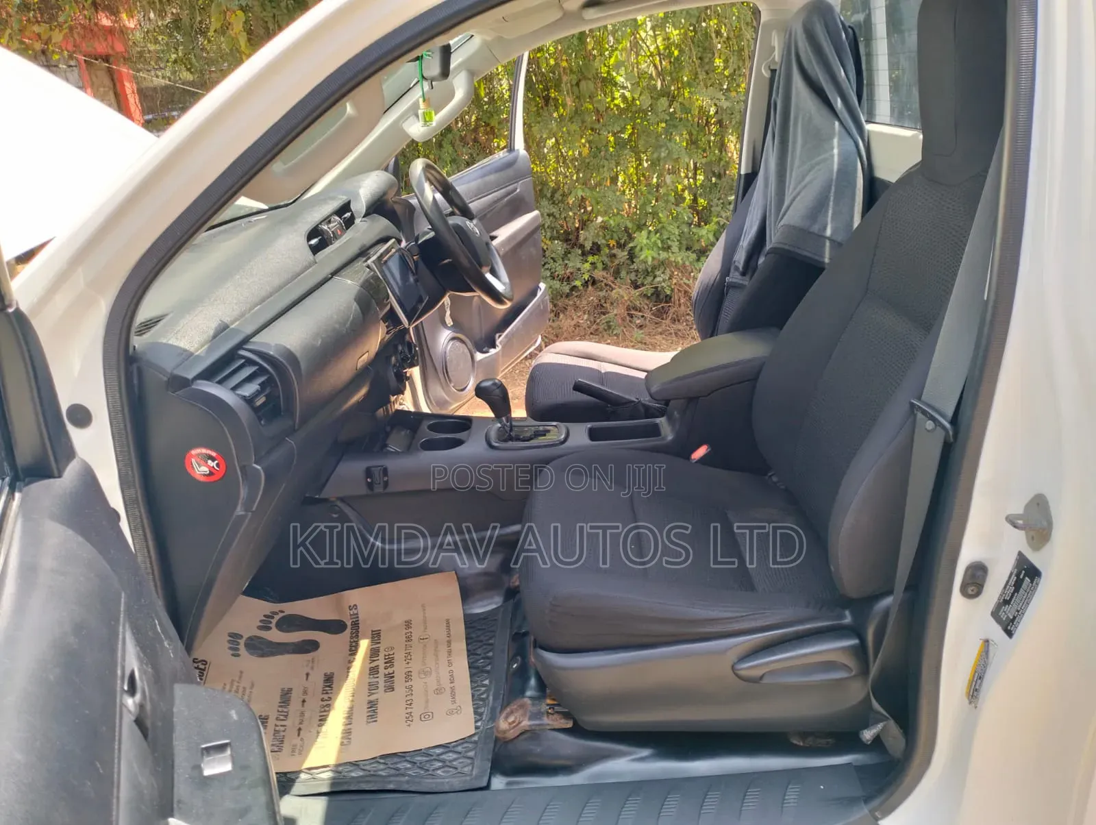 Toyota Hilux 2021 Off white