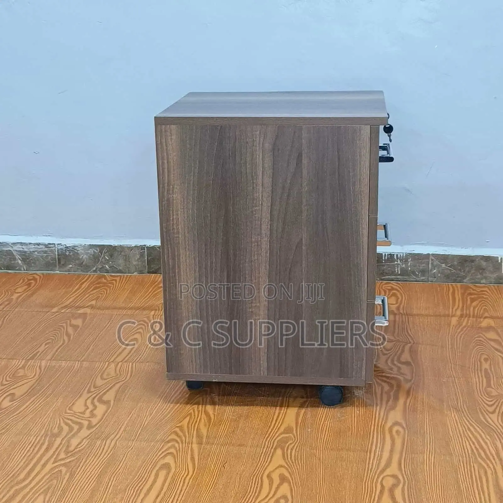 Wooden 3-Drawer Pedestal Desk Cabinet.