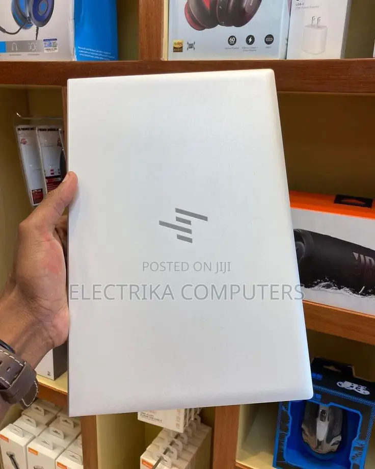 New Laptop HP EliteBook 840 G7 16GB Intel Core i7 SSD 512GB