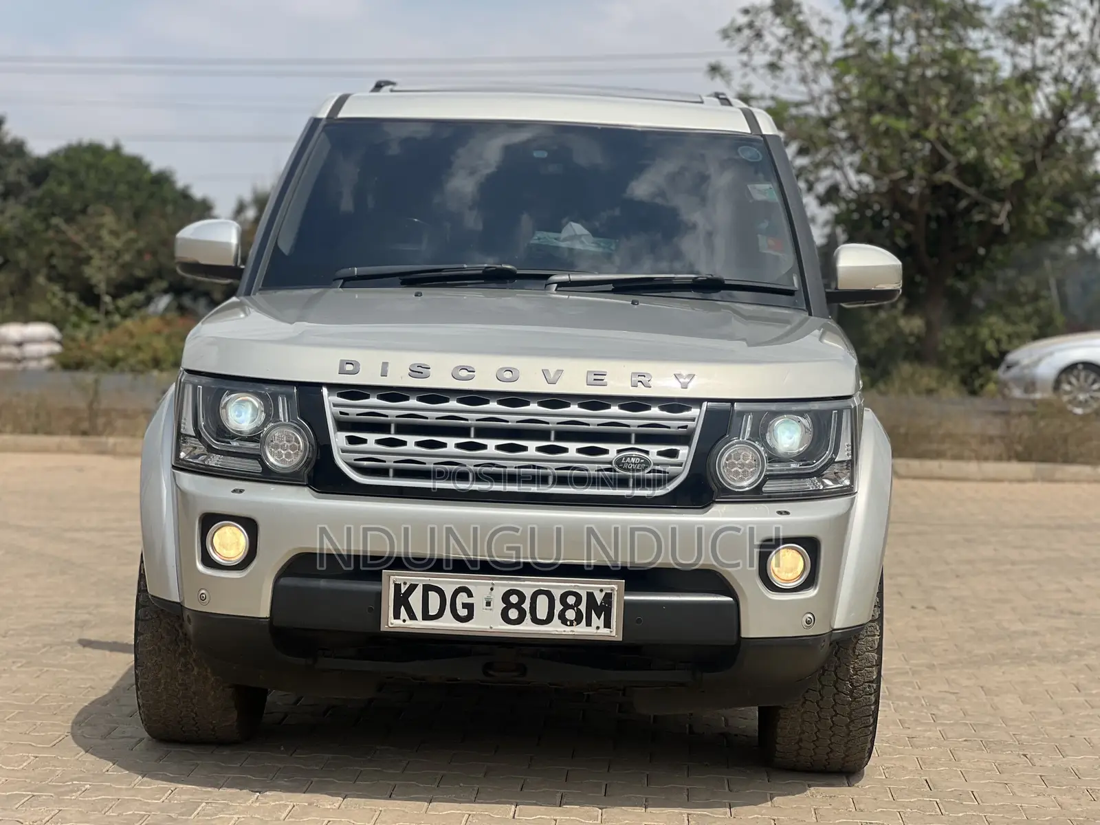 Land Rover Discovery 2014 Silver