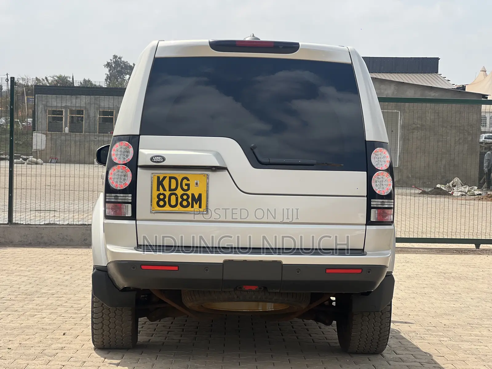 Land Rover Discovery 2014 Silver