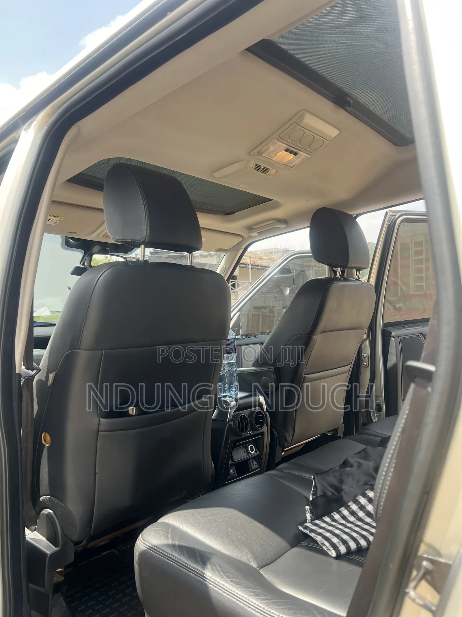 Land Rover Discovery 2014 Silver