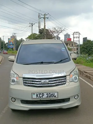 Toyota Noah 2011 Silver