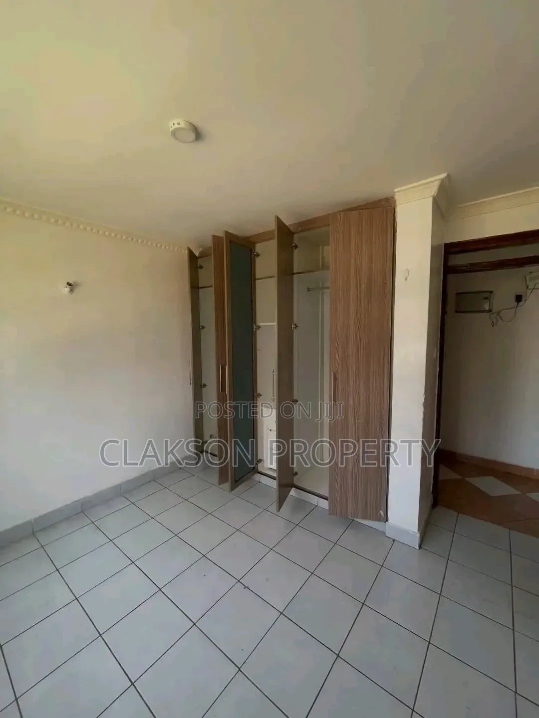 4bdrm Apartment in Lavington, Muthangari for rent