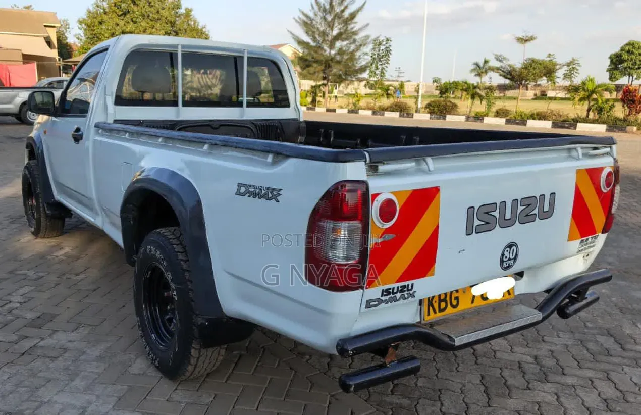 Isuzu D-MAX 2008 White