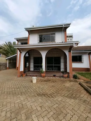 5bdrm Townhouse / Terrace in Kilimani, Hurlingham for rent