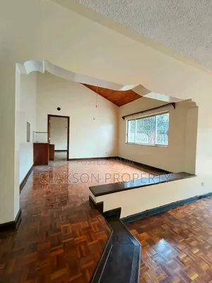 5bdrm Townhouse / Terrace in Kilimani, Hurlingham for rent