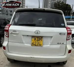 Toyota RAV4 2016 White