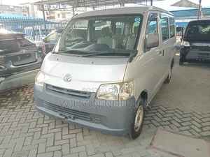 Toyota TownAce 2019 Silver
