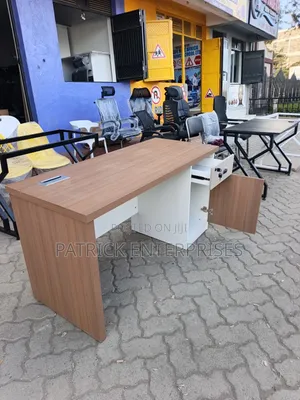 1.4 MTRS Wooden Executive Imported Office Desk
