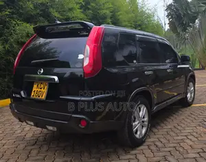Nissan X-Trail 2012 Black