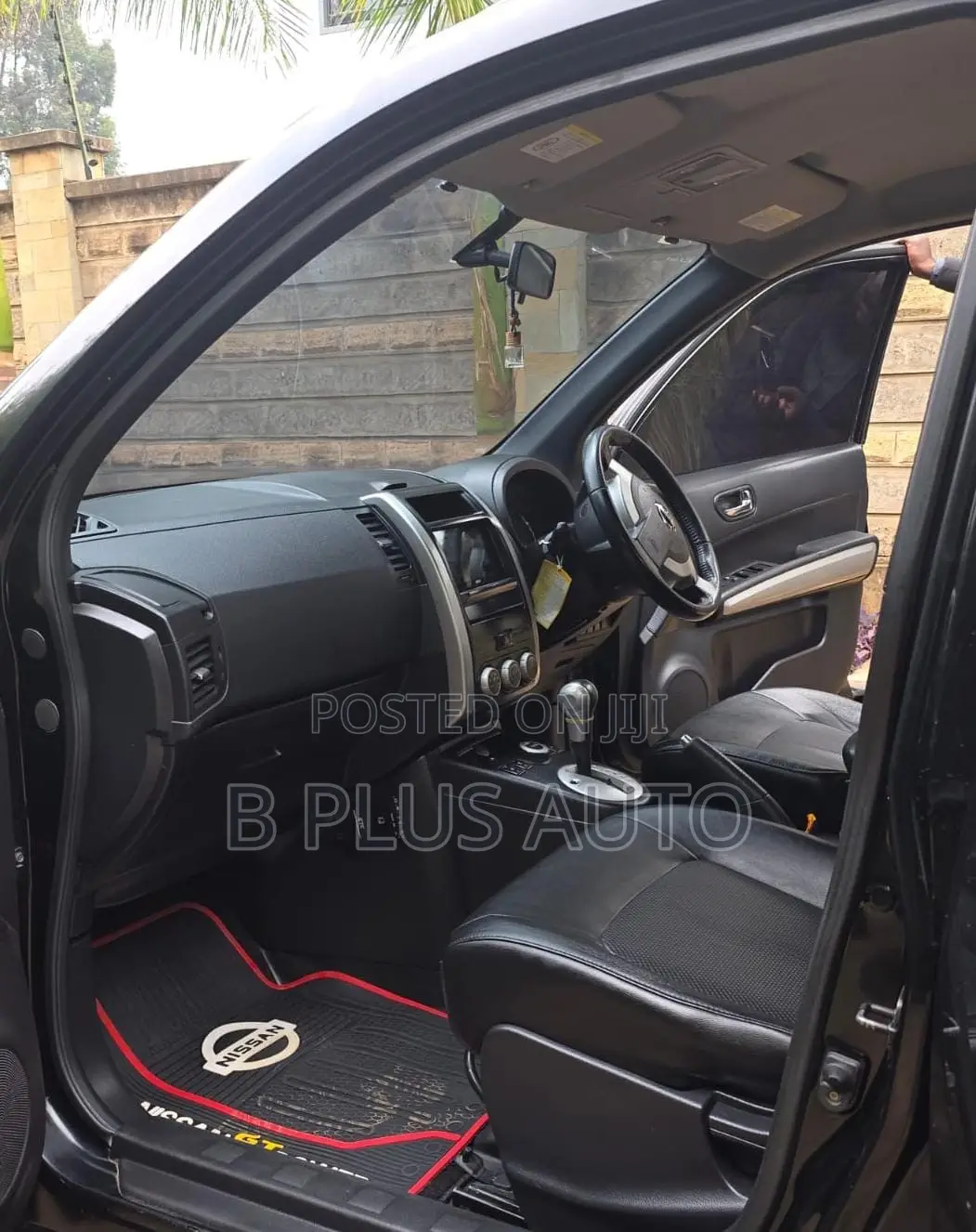 Nissan X-Trail 2012 Black