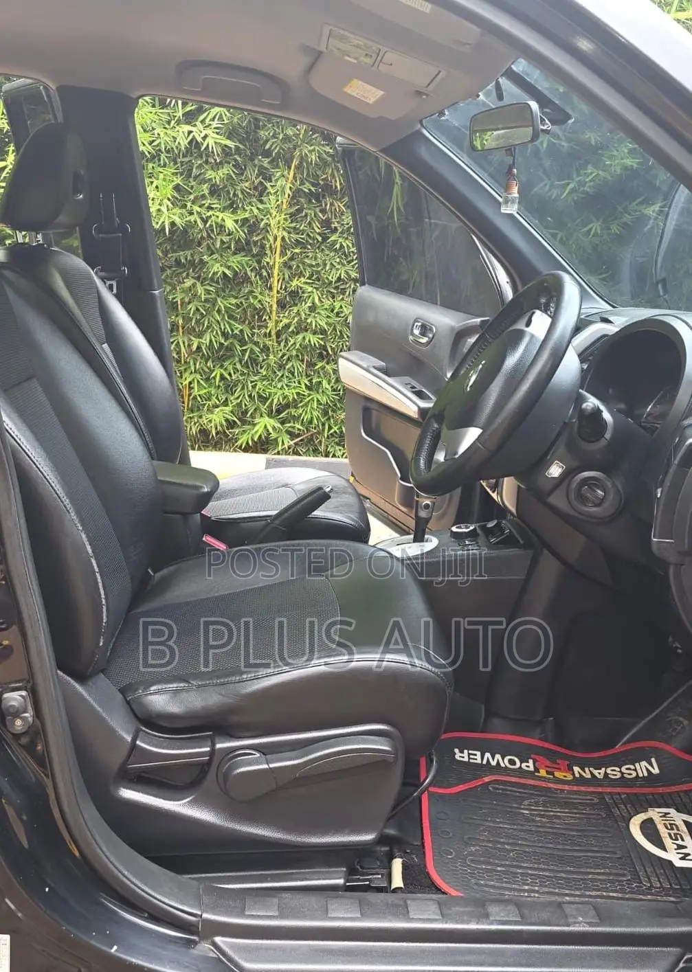 Nissan X-Trail 2012 Black