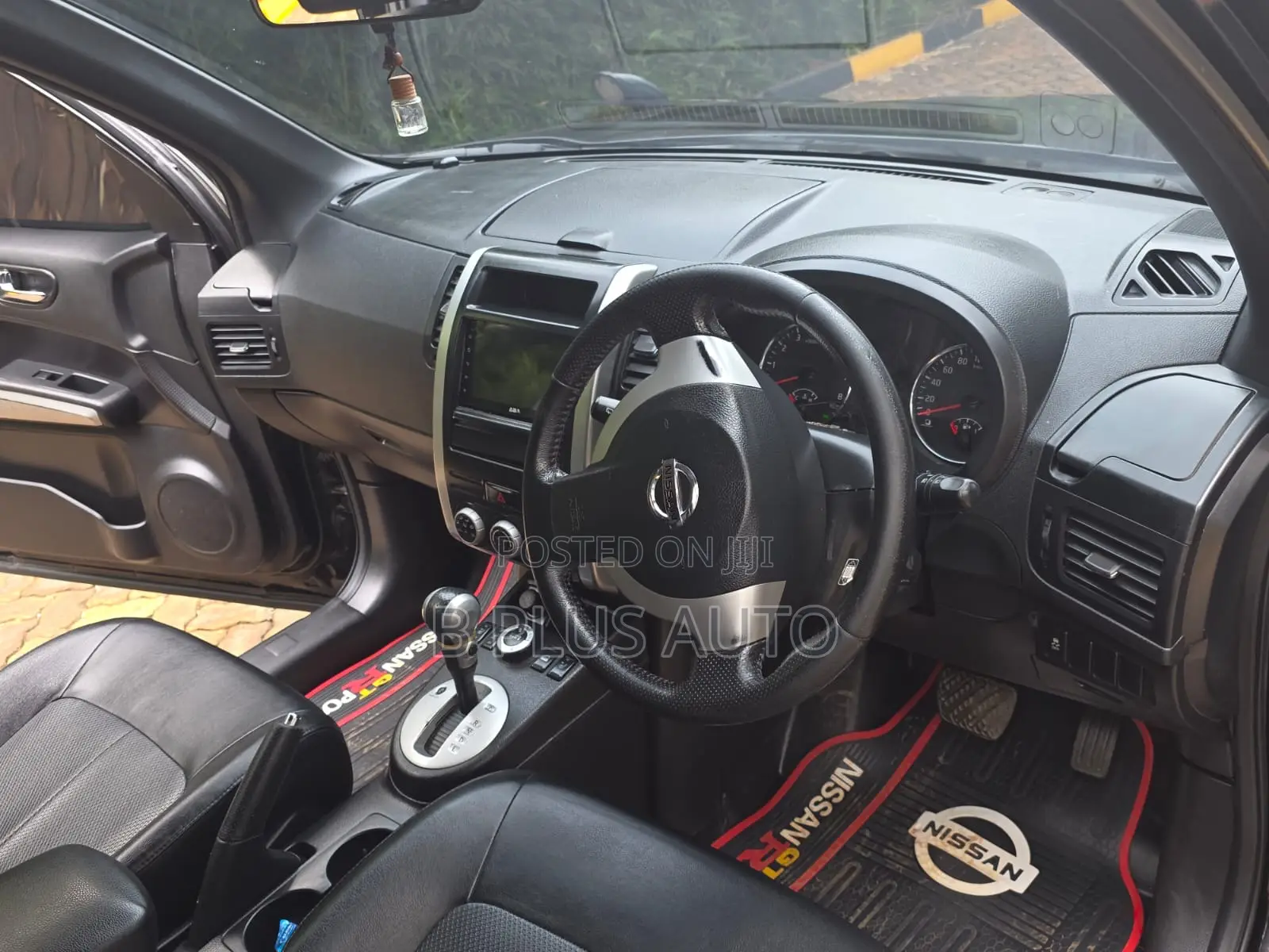 Nissan X-Trail 2012 Black