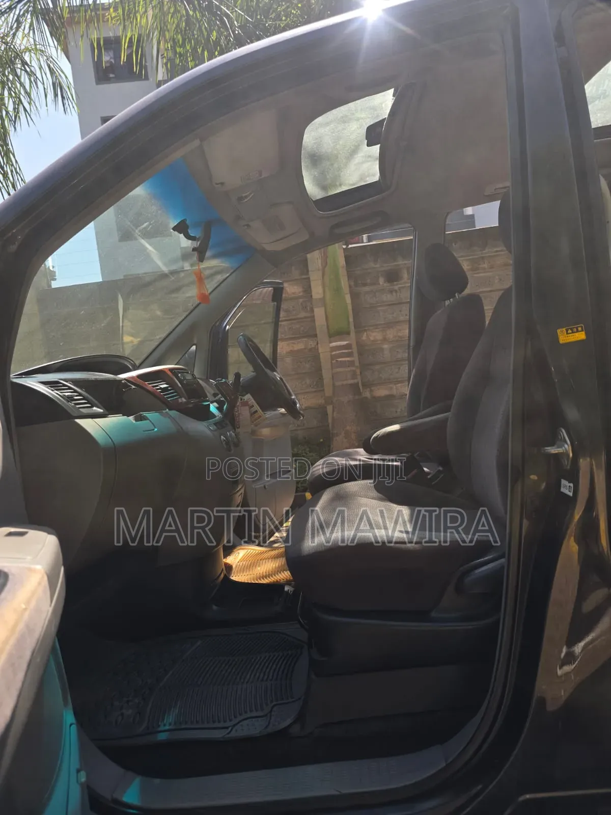 Toyota Noah 2003 Gray