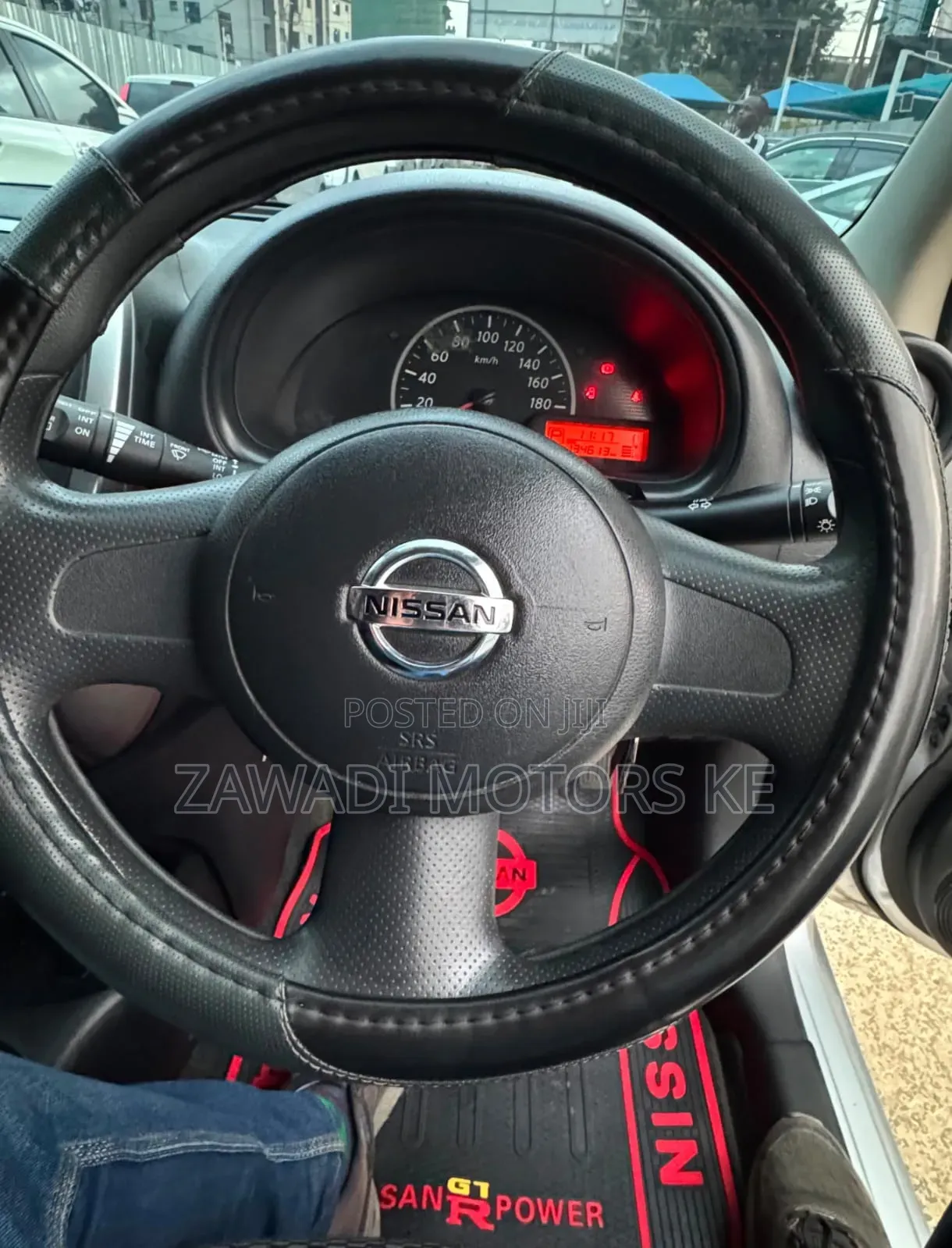 Nissan March 2016 Silver