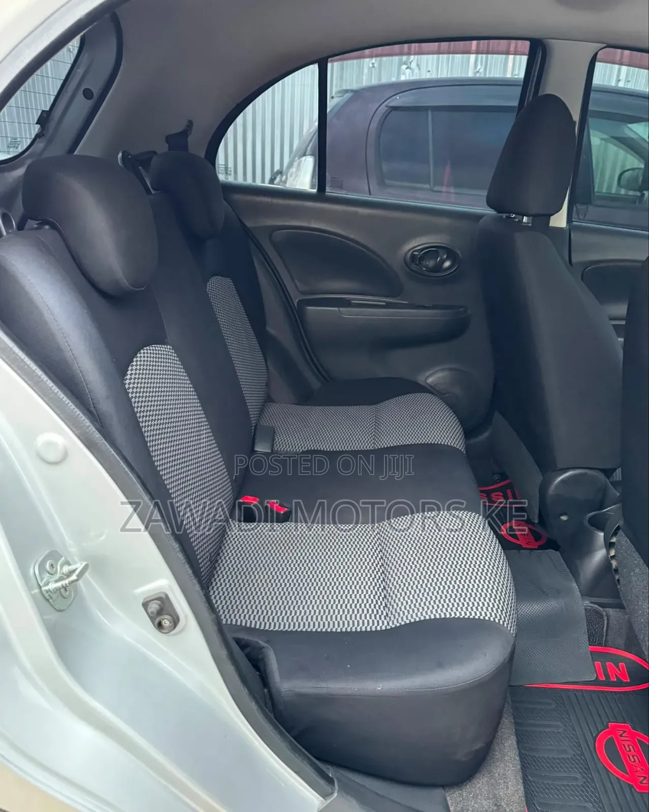 Nissan March 2016 Silver