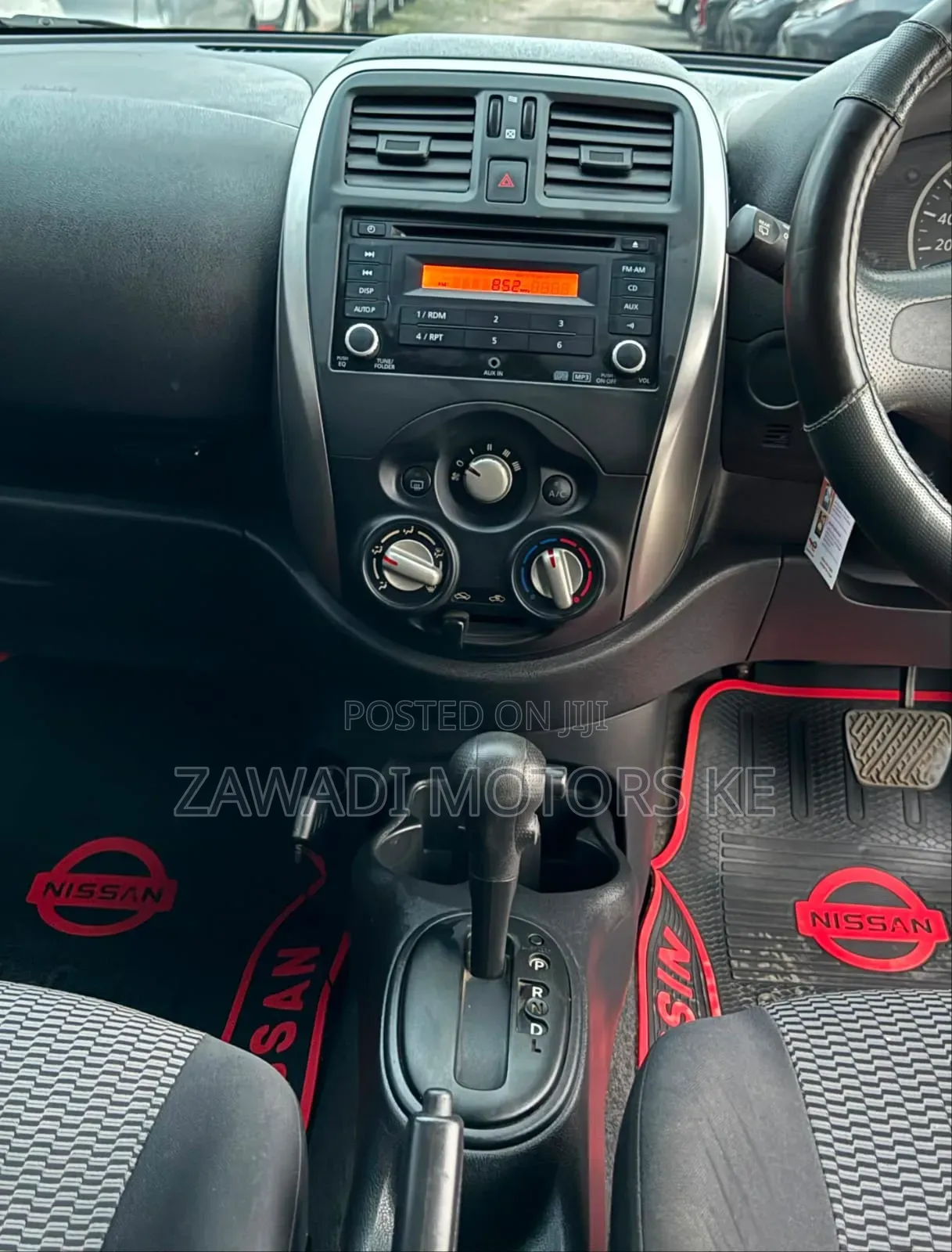 Nissan March 2016 Silver