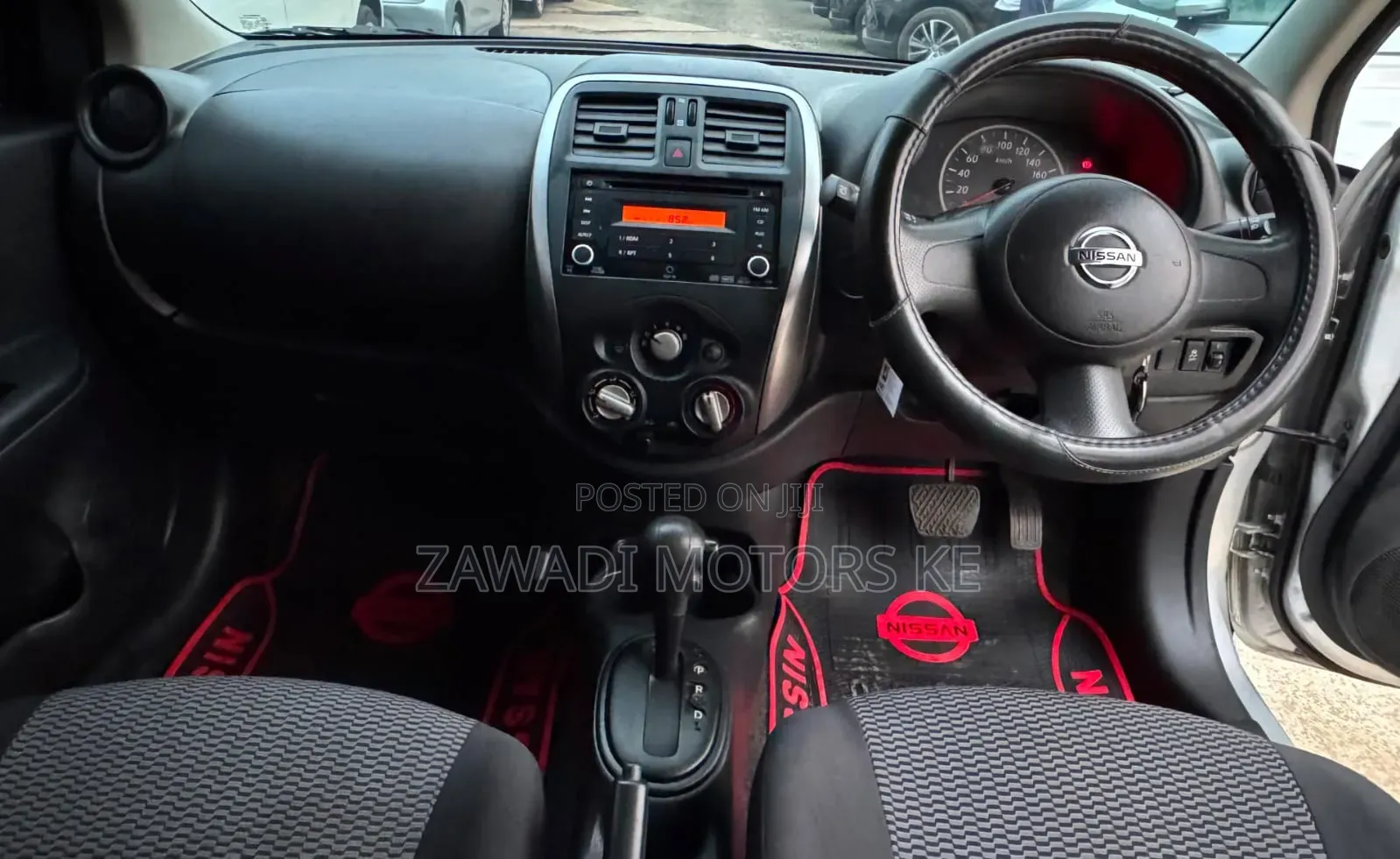 Nissan March 2016 Silver
