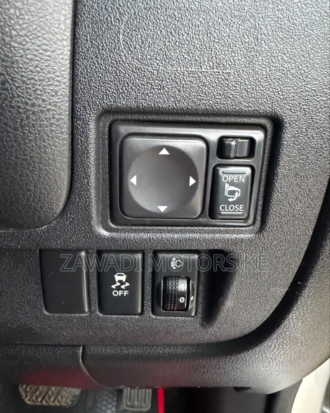 Nissan March 2016 Silver