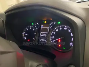 Toyota Land Cruiser Prado 2.8 2019 White