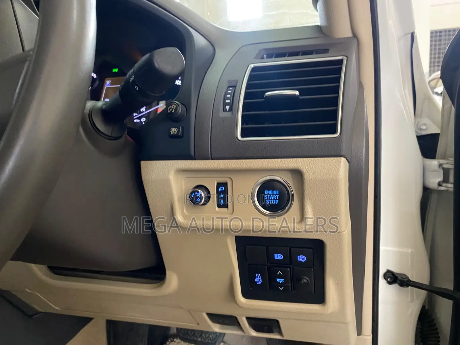 Toyota Land Cruiser Prado 2.8 2019 White