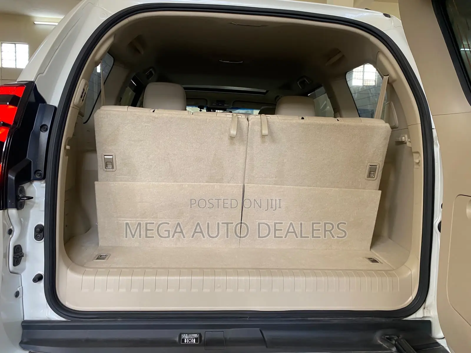 Toyota Land Cruiser Prado 2.8 2019 White