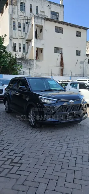 Toyota Raize 2020 Black