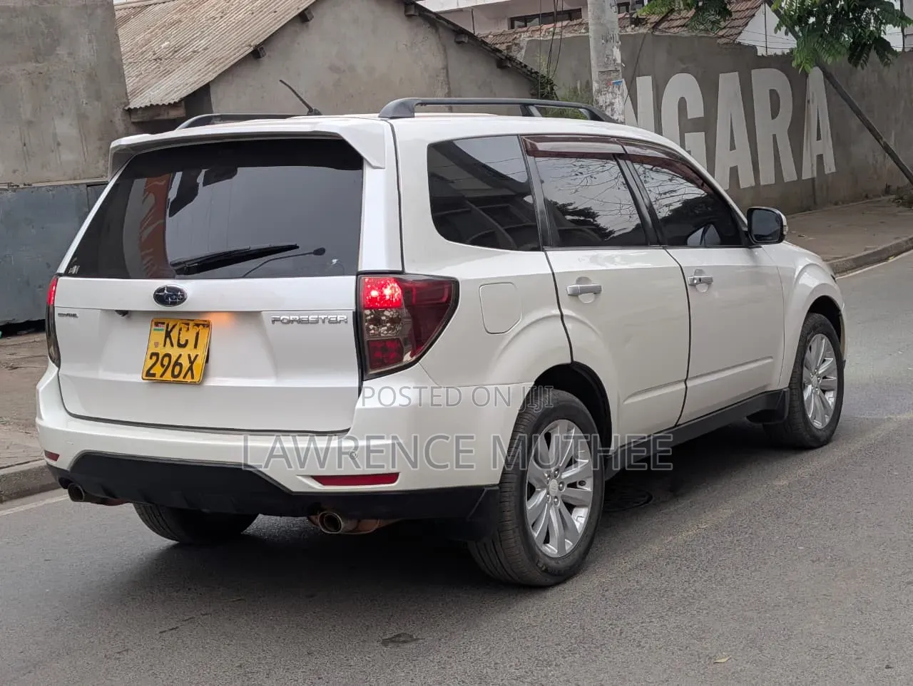 Subaru Forester 2010 Pearl