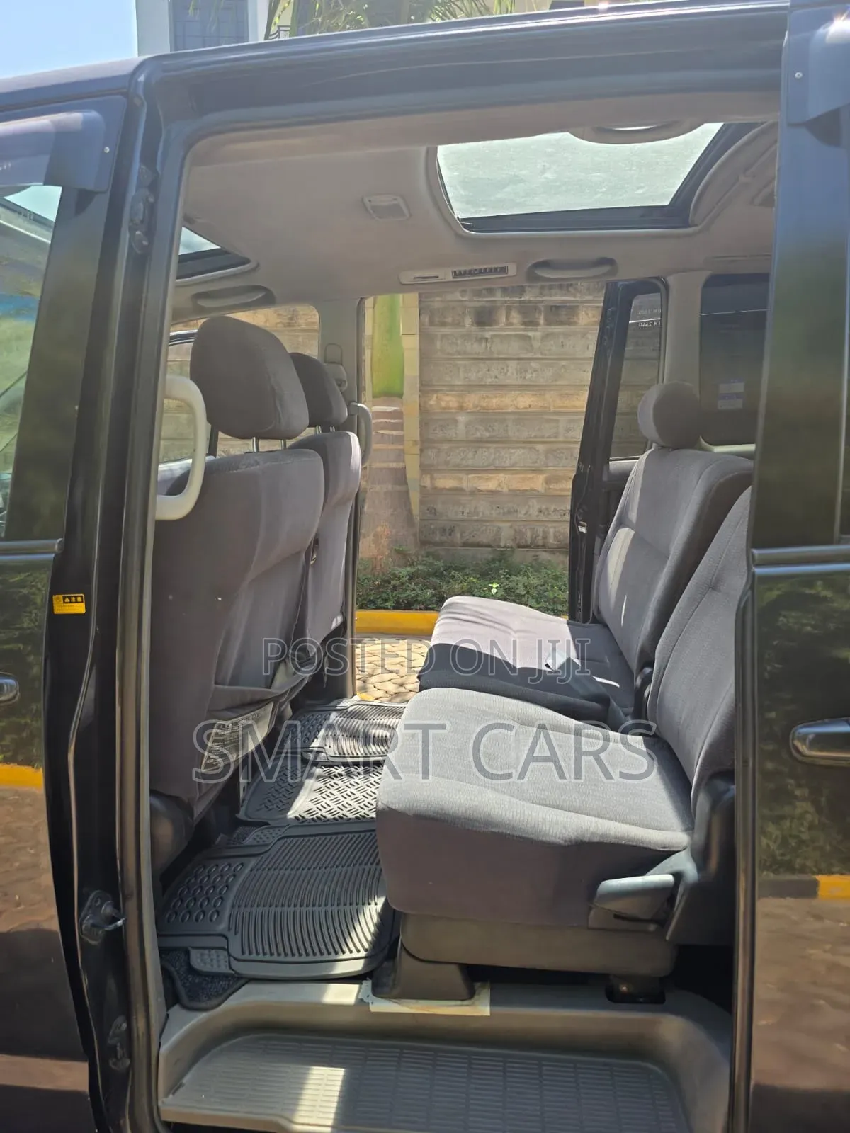 Toyota Noah 2005 Gray