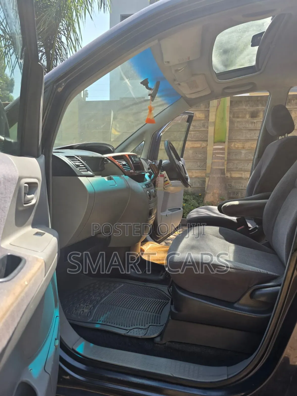 Toyota Noah 2005 Gray