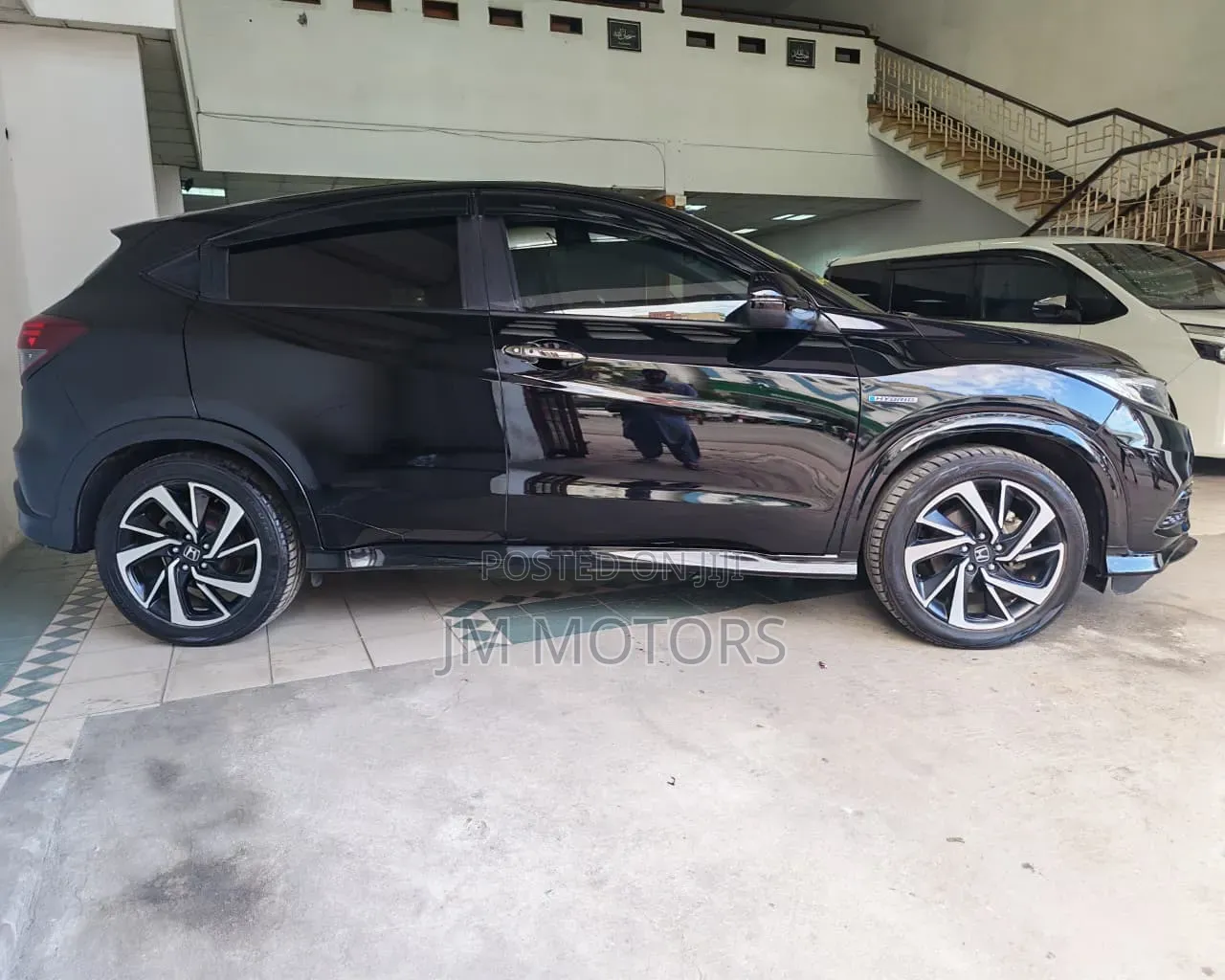Honda Vezel 2020 Matt Black