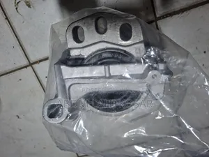 Cx-5 Diesel Right Engine Mounting
