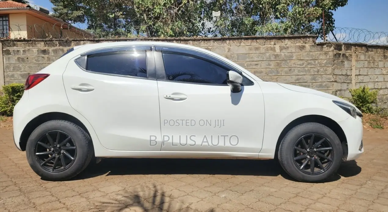 Mazda Demio 2019 White
