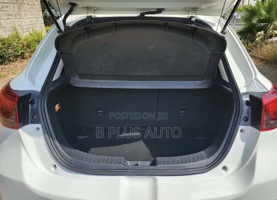 Mazda Demio 2019 White