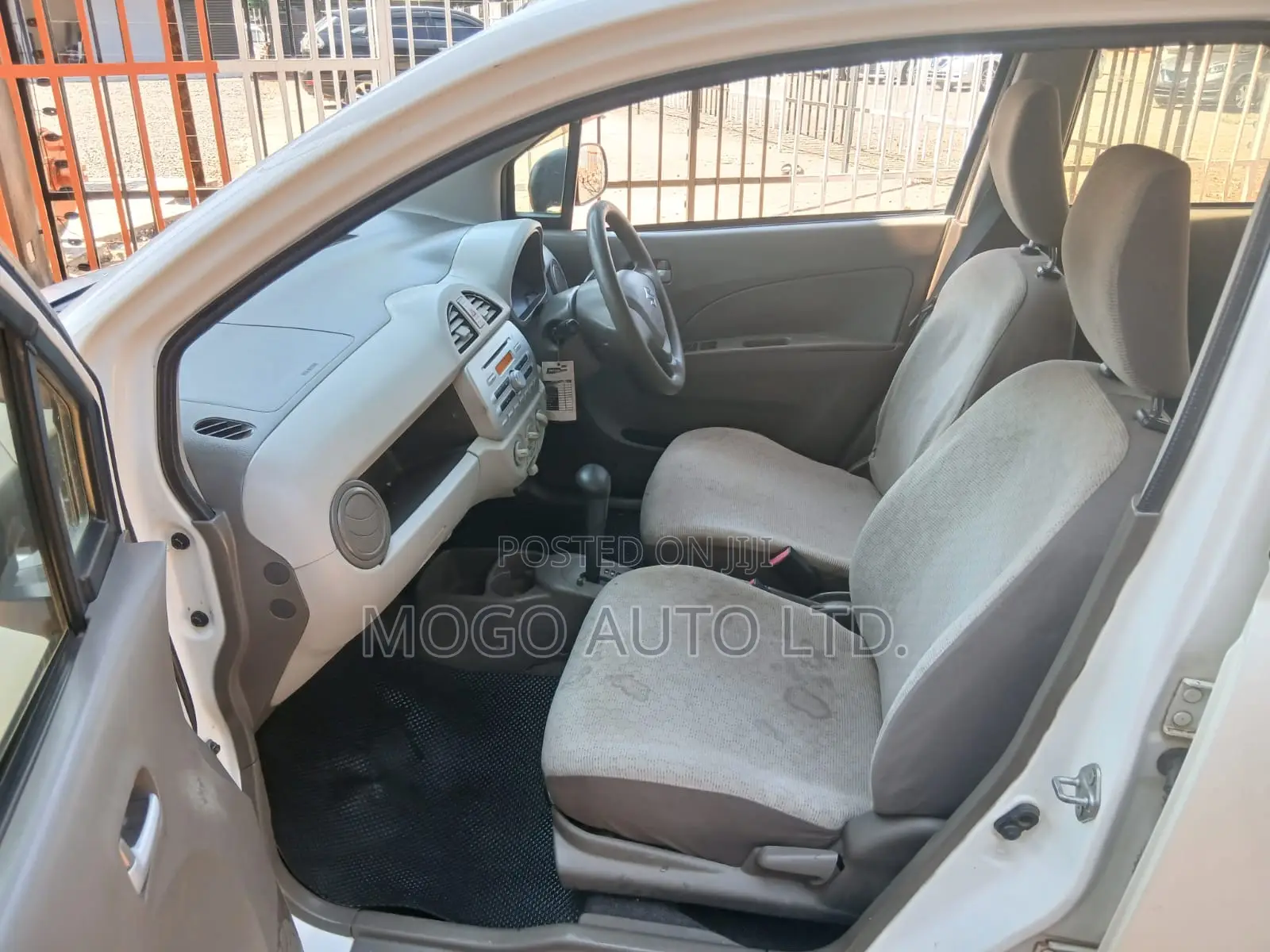 Suzuki Alto 2014 White