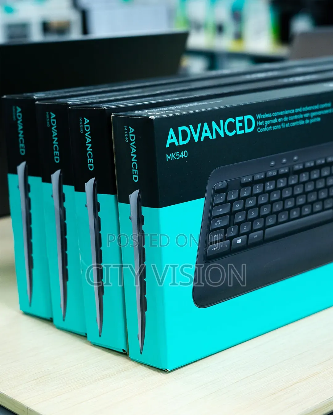 Logitech MK540 Wireless Keyboard and Mouse Combo